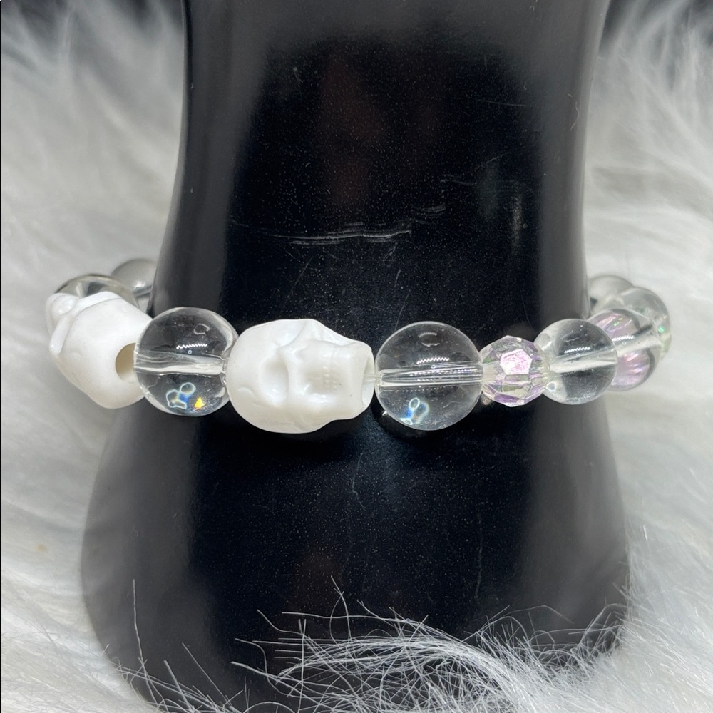 Glass and Vintage Crystal Skull Detail Stretch Bracelet